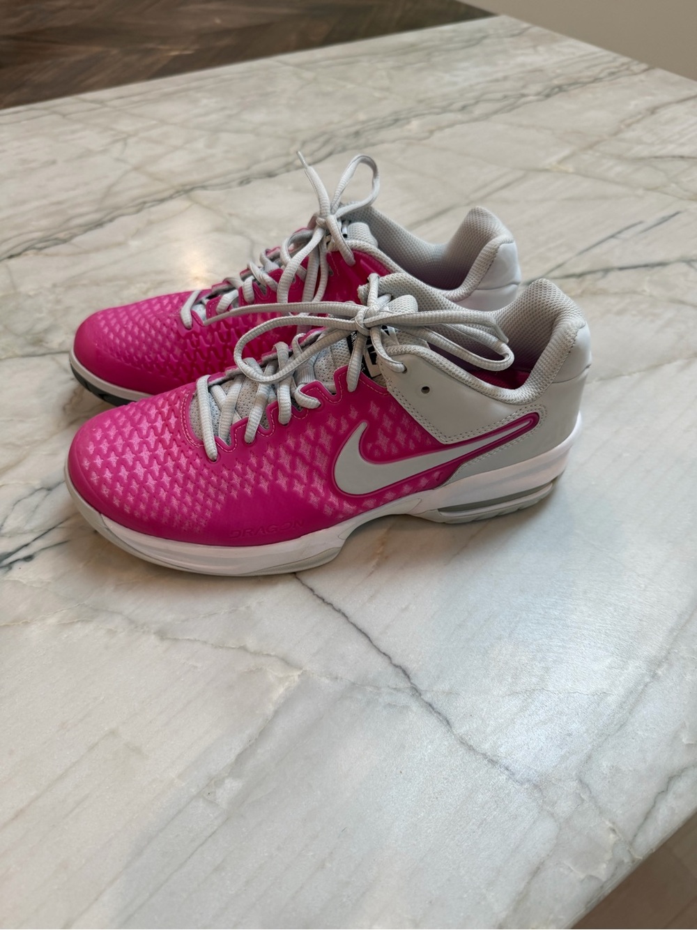 Nike Women's Air Max Cage Dragon Tennis Shoes in Pink 8.5 New